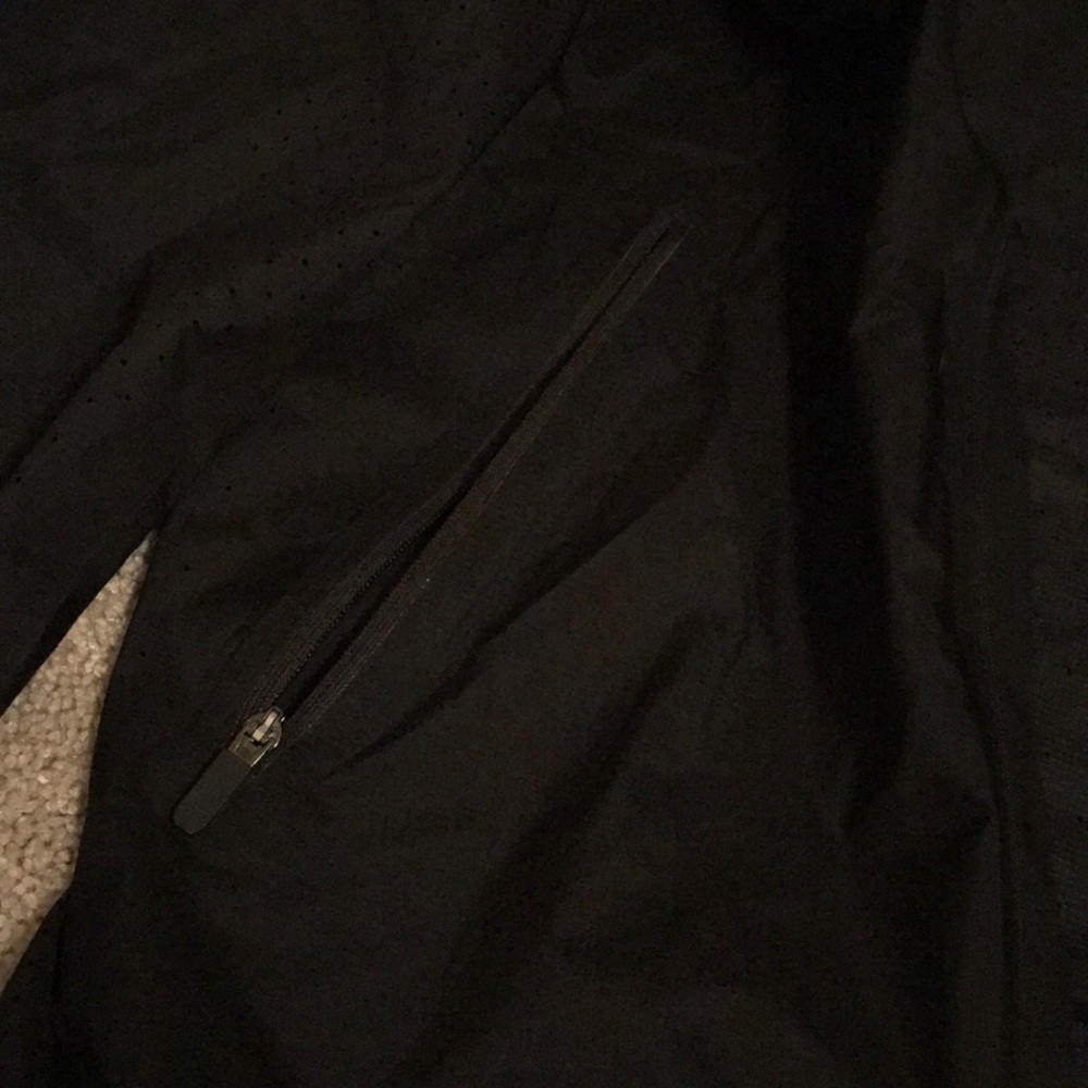 Lululemon jacket - Picture 4 of 4
